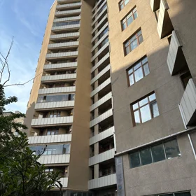 In Baku 176.0 m² apartment is for sale - Image 3