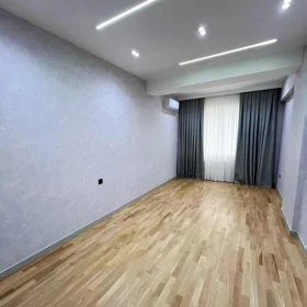 In Baku 193.0 m² apartment is for sale - Image 2