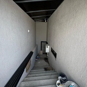 In Binəqədi rayonu 100.0 m² house with 3.0 rooms is for sale - Image 2