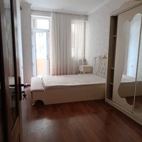 In Baku 69.0 m² apartment is for rent - Image 2