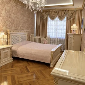 In Baku 117.0 m² apartment is for sale - Image 4