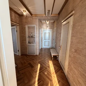 In Baku 117.0 m² apartment is for sale - Image 9