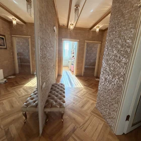 In Baku 117.0 m² apartment is for sale - Image 10