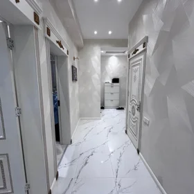 In Baku 60.0 m² apartment is for sale - Image 2