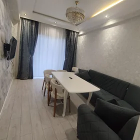 In Baku 70.0 m² apartment is for rent - Image 3