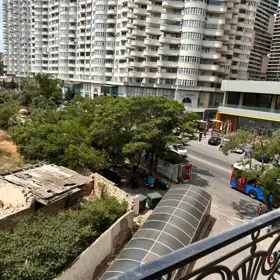 In Baku 160.0 m² apartment is for sale - Image 3