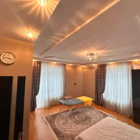 In Baku 160.0 m² apartment is for sale - Image 10