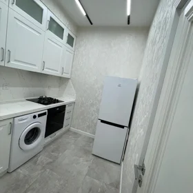 In Baku 70.0 m² apartment is for rent - Image 2