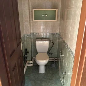 In Baku 70.0 m² apartment is for rent - Image 2