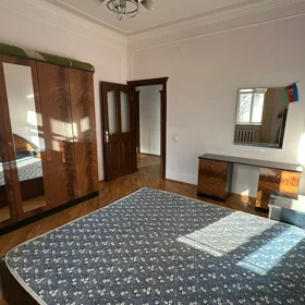 In Baku 70.0 m² apartment is for rent - Image 6