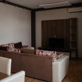 In Xətai rayonu 98.0 m² apartment is for rent - Image 5