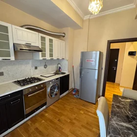 In Baku 80.0 m² apartment is for rent - Image 8