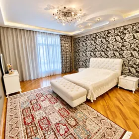 In Baku 165.0 m² apartment is for sale - Image 3