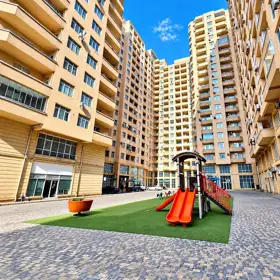 In Baku 165.0 m² apartment is for sale - Image 9