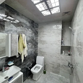 In Khirdalan 98.0 m² apartment is for rent - Image 6
