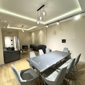 In Binəqədi rayonu 165.0 m² apartment is for rent - Image 3