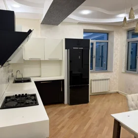 In Baku 200.0 m² apartment is for rent - Image 4