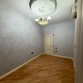 In Baku 200.0 m² apartment is for rent - Image 9