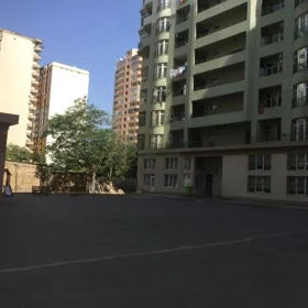 In Baku 116.0 m² apartment is for sale - Image 3