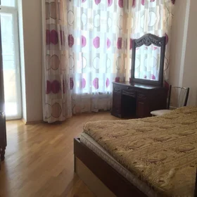 In Baku 116.0 m² apartment is for sale - Image 9