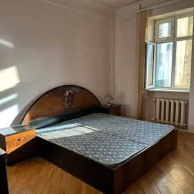 In Baku 70.0 m² apartment is for rent - Image 6