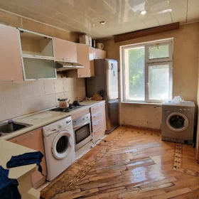 In Baku 70.0 m² apartment is for sale - Image 7