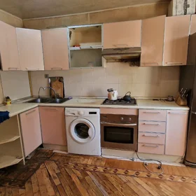 In Baku 70.0 m² apartment is for sale - Image 8