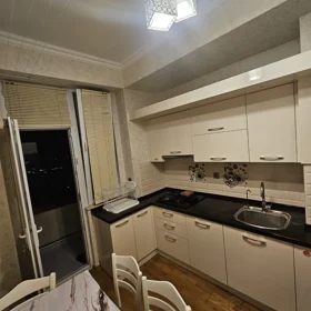 In Baku 80.0 m² apartment is for rent - Image 8