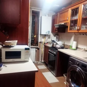 In Baku 90.0 m² apartment is for sale - Image 4