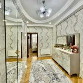 In Baku 100.0 m² apartment is for sale - Image 8