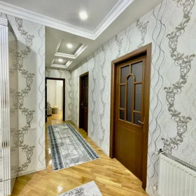 In Baku 100.0 m² apartment is for sale - Image 10