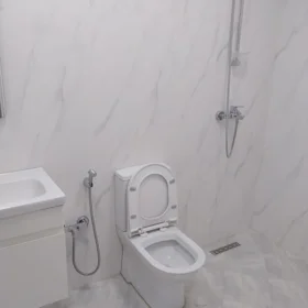 In Baku 70.0 m² apartment is for rent - Image 8