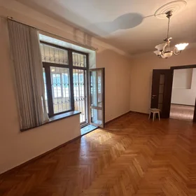 In Baku 72.0 m² apartment is for sale - Image 8