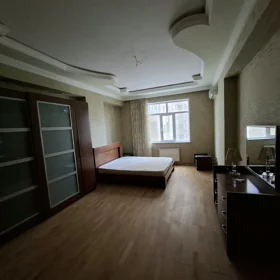 In Baku 89.0 m² apartment is for sale - Image 4