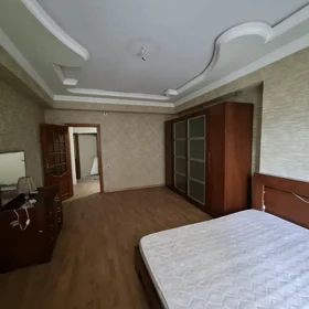 In Baku 89.0 m² apartment is for sale - Image 5