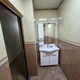 In Baku 89.0 m² apartment is for sale - Image 10
