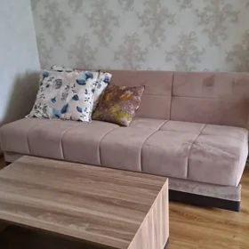 In Baku 70.0 m² apartment is for rent - Image 2