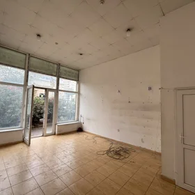 In Khirdalan 30.0 m² commercial is for rent - Image 2