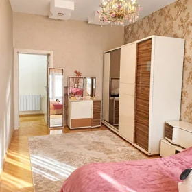 In Baku 106.0 m² apartment is for sale - Image 4