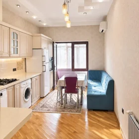 In Baku 106.0 m² apartment is for sale - Image 6