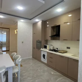 In Baku 280.0 m² apartment is for rent - Image 9