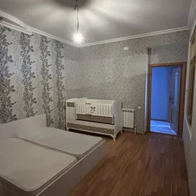 In Baku 70.0 m² apartment is for rent - Image 8