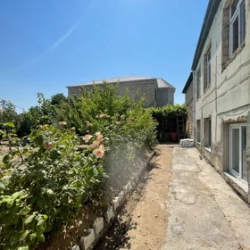 In nan 200.0 m² house with 7.0 rooms is for sale - Image 6