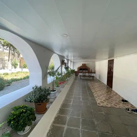 In nan 200.0 m² house with 7.0 rooms is for sale - Image 10
