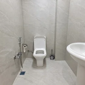 In Baku 93.0 m² apartment is for rent - Image 10