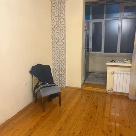 In Baku 60.0 m² apartment is for sale - Image 2