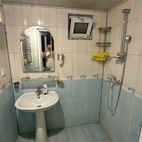 In Binəqədi rayonu 80.0 m² house with 3.0 rooms is for rent - Image 4