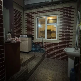 In Binəqədi rayonu 80.0 m² house with 3.0 rooms is for rent - Image 5