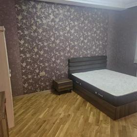 In Baku 130.0 m² apartment is for rent - Image 3
