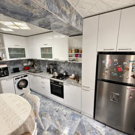 In Baku 85.0 m² apartment is for sale - Image 8